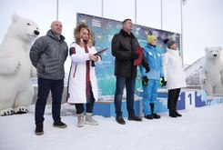 Сегодня в Фанпарке «Бобровый лог»  состоялось торжественное открытие соревнований по горнолыжному спорту